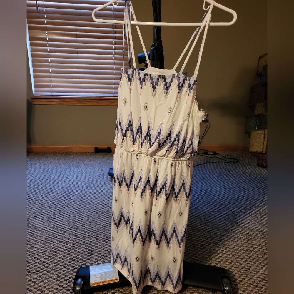 Sleeveless dress